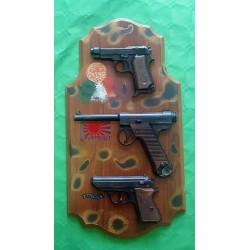 Crest replica pistole in resina Beretta...